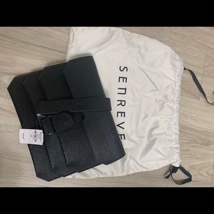 Sernreve  Crossbody BLACK